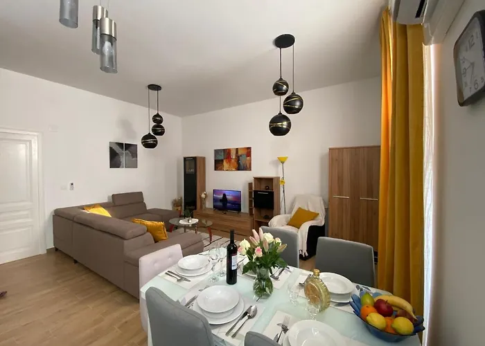 Andela Centar * Pula