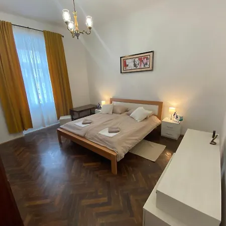 Andela Centar Пула